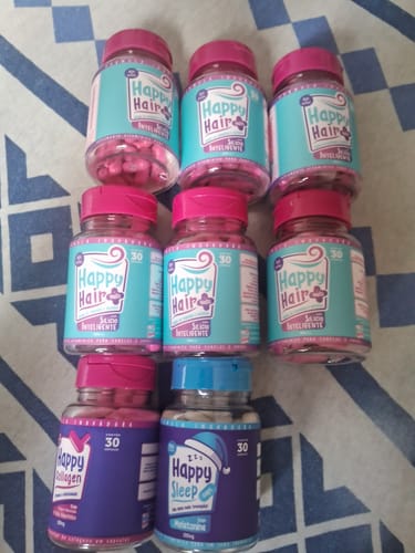 Customer photo review of Happy Hair 3 Potes + 3 Potes Grátis + 1 Pote de Melatonina + 1 Pote de Colágeno (Total 8 Potes)