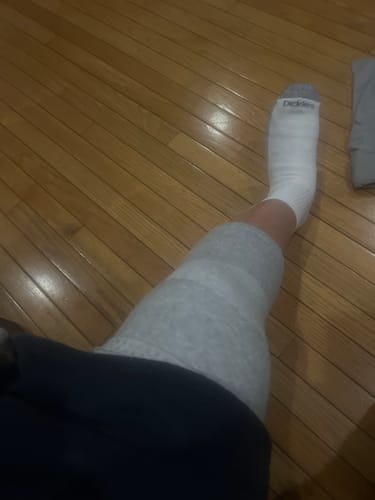 Customer photo review of Premium Bamboo Knee Sleeve (Single)