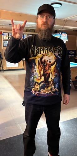 Customer photo review of MANOWAR LONG SLEEVE HELL ON EARTH 4 ( LEGACY)