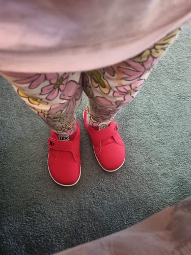 Customer photo review of *NEW OG BALANCE TODDLER/KIDS