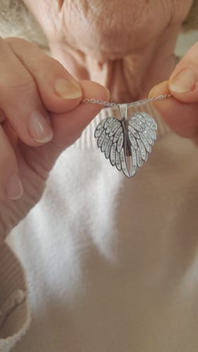 Customer photo review of Collana Angelo Mio Con Incisione Personalizzata