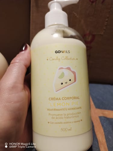 Customer photo review of Crema de Cuerpo Reafirmante e Hidratante Pie de Limón 500 ml