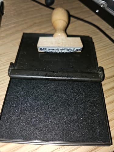 Customer photo review of Timbro manuale in legno 50x10 mm. max 2 righe