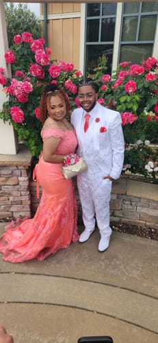 Customer photo review of Men's 3-Piece White Rose Embroidery Shawl Lapel Wedding Suit