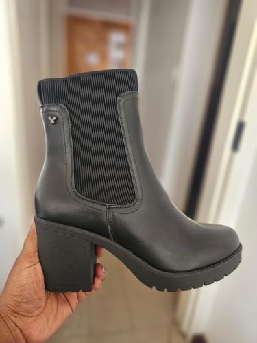 Rozanne M. review of Butterfly Feet Esther 6 Ankle Boot - Black image 1 out of 3