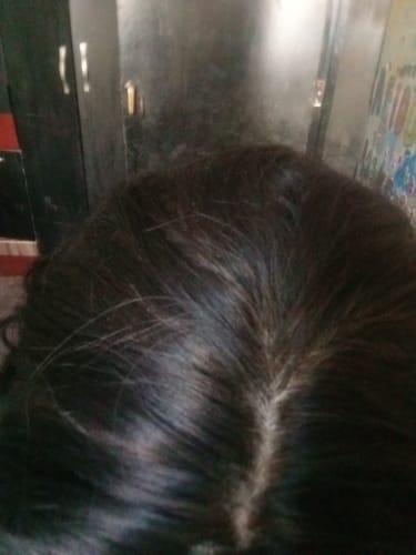 Reseña con foto de un cliente sobre Henna Jamila Hair - Cobrizo Natural y Duradero 👩🏼🦰