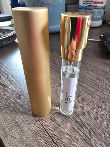 Customer photo review of Le Labo - Gaiac 10 Eau de Parfum City Exclusives