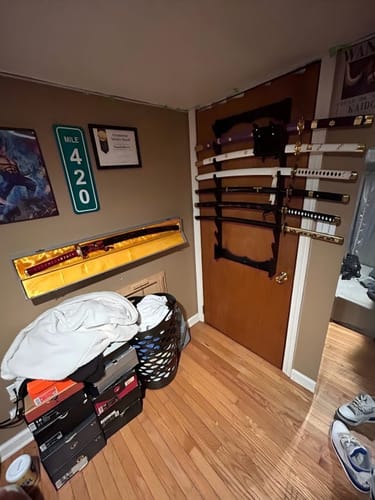 Customer photo review of Roronoa Zoro's Sandai Kitetsu Sword(One Piece)