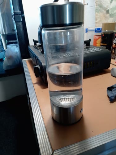 Customer photo review of HydroLab® 2.0 Hydrogen Water Bottle 420ml