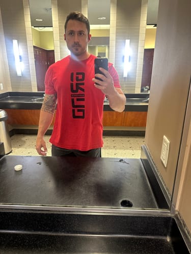 Customer photo review of Grind Tee