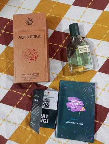Customer photo review of Maison Fragrance World Aqua Pura Eau De Parfum For Men