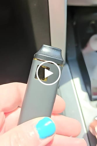 Customer video review of Nano² BLACK DREAM OG Sativa thcp thcjd kca8 Disposable Vape Pen 2G