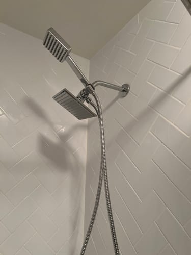 Customer photo review of 1- Spray Square Handheld Shower Set