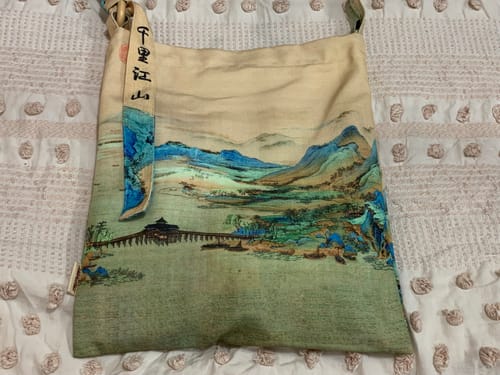 Customer photo review of Qianli Jiangshan 千里江山 Thousand Mountains Painting Tote Bag