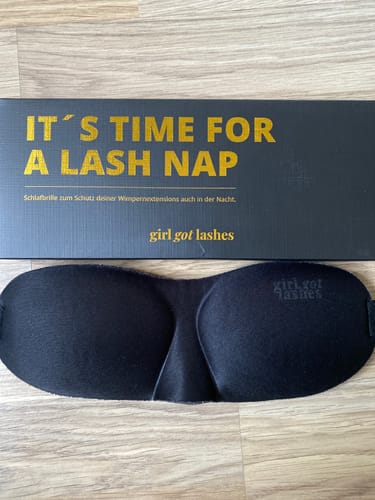 Customer photo review of IT´S TIME FOR A LASH NAP - Schlafmaske