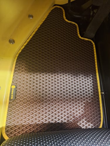 Wolfgang H. review of Auto Fußmatten nach Maß - Vorne image 1 out of 2