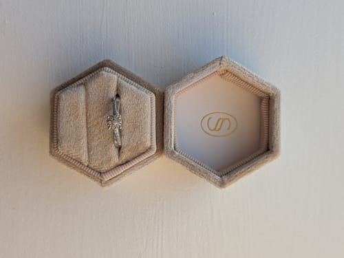 Customer photo review of Velvet Ring Box