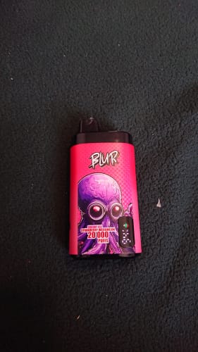Customer photo review of Blur 20000 - Puff Jetable / Vape Disposable 2% Nicotine - Double Saveur