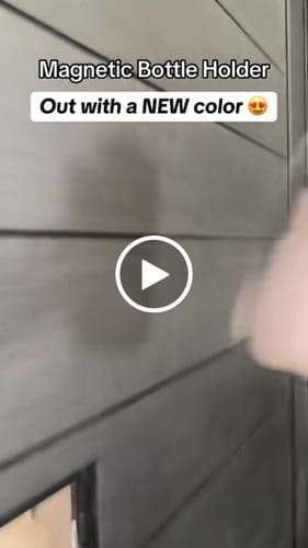 Customer video review of MAGNETIC BOTTLE BAG