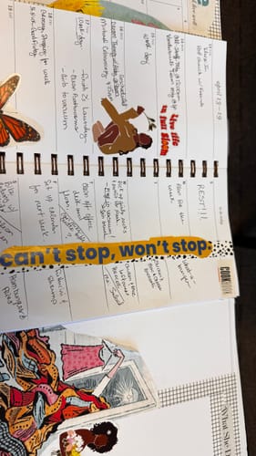 Customer photo review of 2025 Horizontal Week + Month Planner, Midnight
