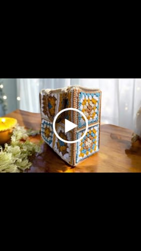 Tammy L. review of Vivid Granny Square Bag DIY Kit image 1 out of 1