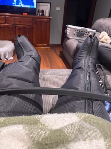 Customer photo review of RECHARGEABLE 6 Chamber Compression Boots 3.0
