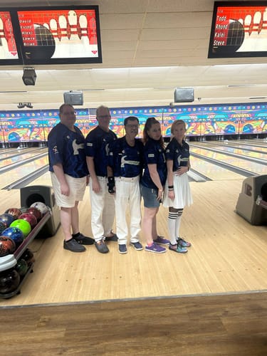 Customer photo review of HAMMER - HAMMERHEAD - BOWLING JERSEY