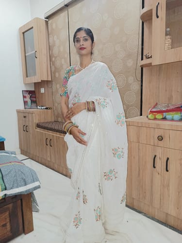 Customer photo review of The Golden Dust Crush Organza White Saree