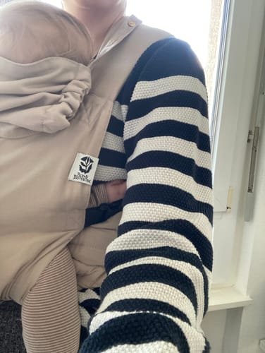 Customer photo review of Taupe Exquis Baby Carrier