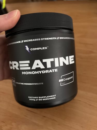 Zákaznická recenze s fotkou produktu Creatine Monohydrate