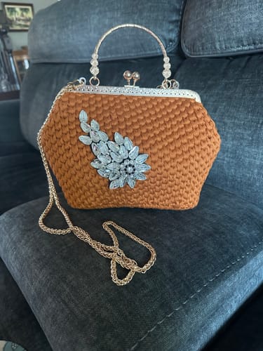 Nora H. review of CrochetPark™ Lotus Handbag DIY KIT image 1 out of 1