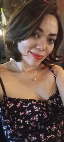 Customer photo review of Lace Front Tania Castanha com Luzes Curta