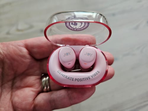 Asiakkaan kuva-arvostelu tuotteesta Koru earbuds Pinkki- EUROVIISUT ALE