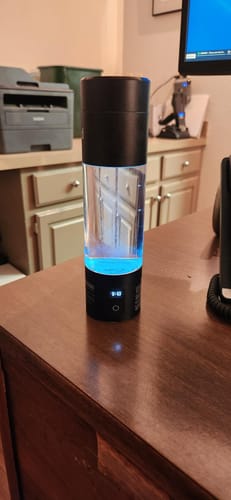 Customer photo review of Evolved H2O™ Advanced Hydrogen: Pro Bottle