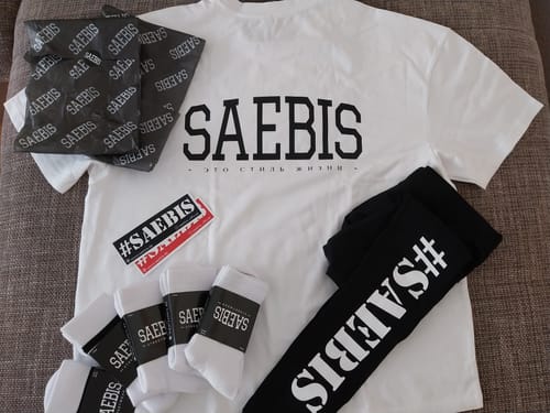 Customer photo review of Lifestyle Damen Extra Oversized Premium T-Shirt weiß by SAEBIS®