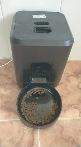 Customer photo review of Smart Pet Feeder Automatic Cat Feeder Dog Slow Food Machine with Timed Quantitative Automatic Cat Food Dispenser Cat Dog Bowl