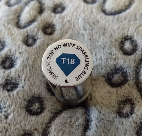 Customer photo review of Semilac Top Coat No Wipe Sparkling Blue T18 UV Gel
