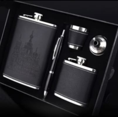 Customer photo review of 9oz Hochwertiges Edelstahl 304 Flachmann-Set Whiskey Wein Flasche Alkohol Getränkeflasche Reise Trinkgeschirr Für Geschenke