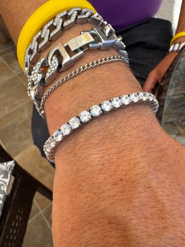 Customer photo review of TENNISBOY BRACELET. - 5MM