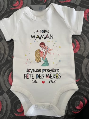 Customer photo review of Meilleurs parents - Body bébé personnalisé pour la fête des mères et la fête des pères