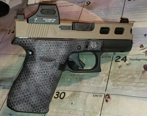Customer photo review of Glock 43X Decal Grip - Digital Snakeskin