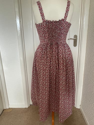 Customer photo review of 3 Metres, Luxury Dressmaking 100% Digital Printed Cotton Lawn- 55" (Oleander)