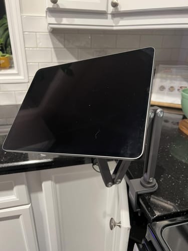 Customer photo review of KUXIU X36 Pro MAX iPad Magnetic Charging Stand Aluminum Alloy Boom Arm Adjustable Tablet Stand