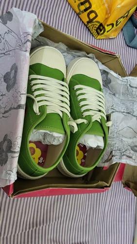 Manjuladevi J. review of Bacca Bucci Kawaii Kicks Lace-up Sneakers image 1 out of 1