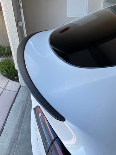 Customer photo review of Genuine Carbon Fiber Performance Spoiler for Tesla Model Y 2020-2024