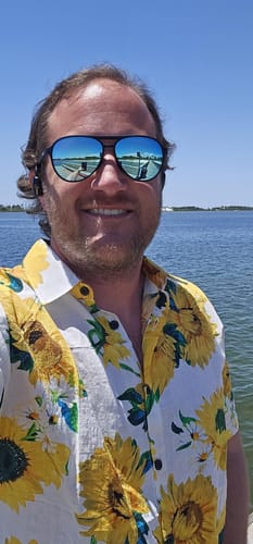 Customer photo review of Men's Floral Print Short Sleeve Hawaiian Shirt