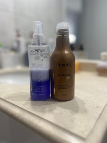 Reseña con foto de un cliente sobre Spray Bifásico 10 en 1 230 ml