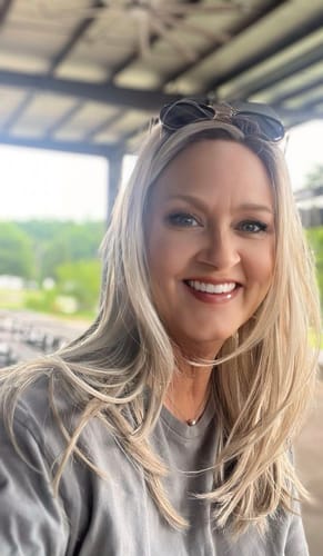 Customer photo review of **Hollywood