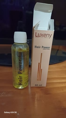 Reseña con foto de un cliente sobre Hair Power - Reparación Capilar 60 ml
