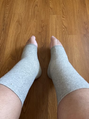 Customer photo review of Premium Anti-Fatigue Bamboo Footsleeves
